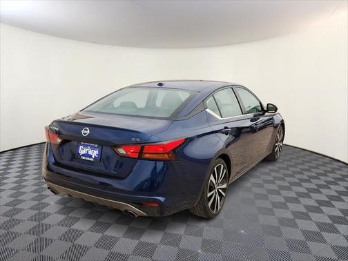 2021 Nissan Altima SR FWD