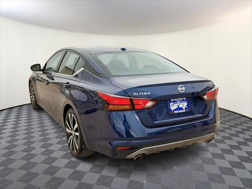 2021 Nissan Altima SR FWD