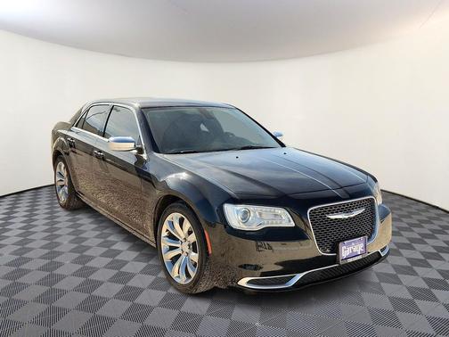 2018 Chrysler 300 Touring
