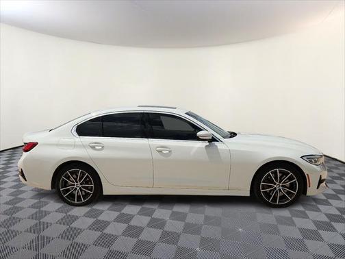 2022 BMW 330 330i