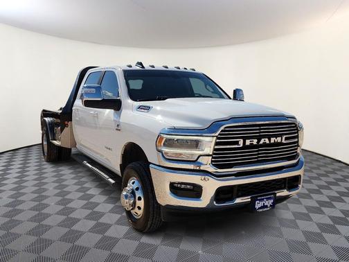 2024 RAM 3500 Laramie Crew Cab 4x4 8' Box