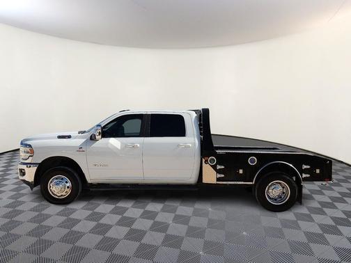 2024 RAM 3500 Laramie Crew Cab 4x4 8' Box