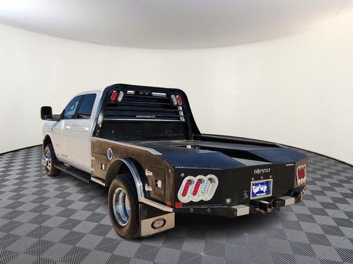 2024 RAM 3500 Laramie Crew Cab 4x4 8' Box