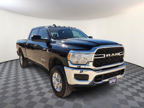 2020 RAM 2500 Tradesman Crew Cab 4x4 6'4' Box
