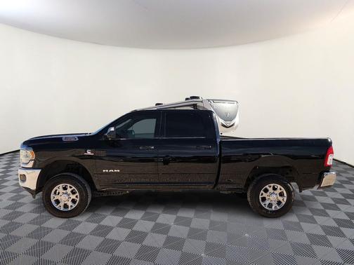 2020 RAM 2500 Tradesman Crew Cab 4x4 6'4' Box