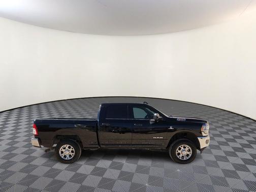 2020 RAM 2500 Tradesman Crew Cab 4x4 6'4' Box