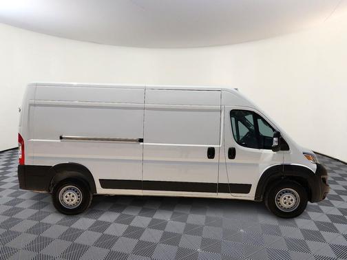 Bright White Clearcoat 2024 RAM ProMaster 2500 Tradesman