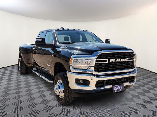 2023 RAM 3500 Big Horn Crew Cab 4x4 8' Box