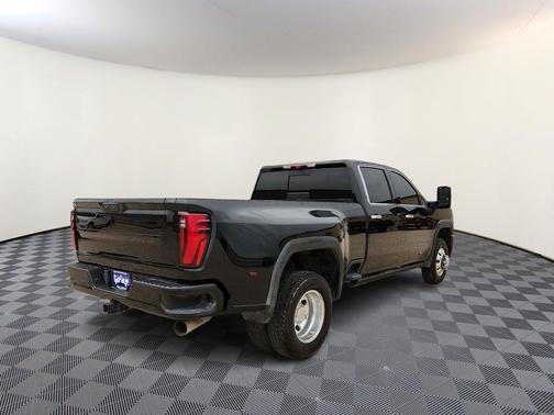 2024 GMC Sierra 3500 Denali