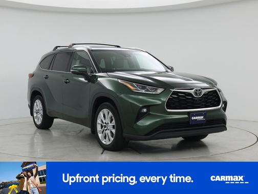 Green 2023 Toyota Highlander Limited