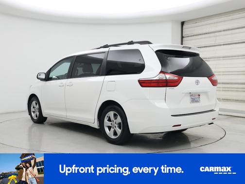 2017 Toyota Sienna LE