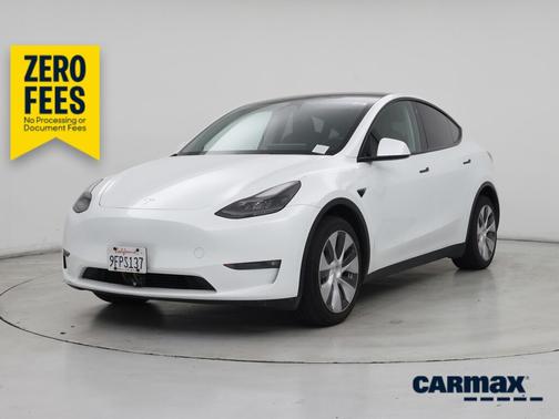 White 2023 Tesla Model Y Long Range