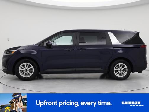 2023 Kia Carnival LX