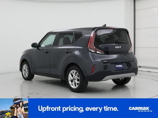 Gray 2025 Kia Soul LX