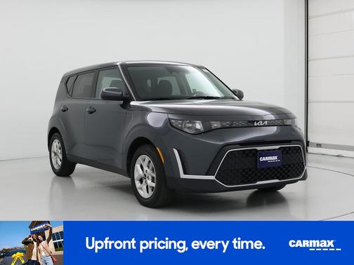 Gray 2025 Kia Soul LX
