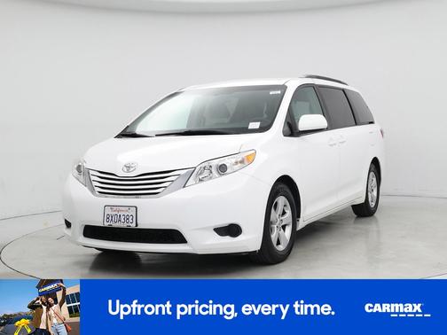 White 2016 Toyota Sienna LE