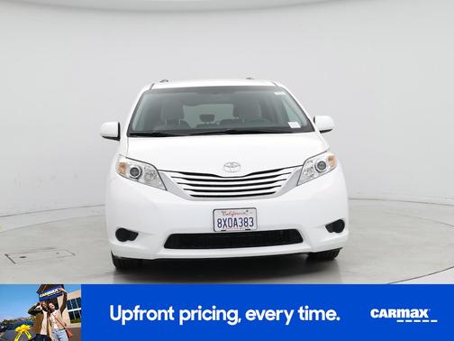 White 2016 Toyota Sienna LE