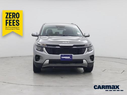 Gray 2025 Kia Seltos S