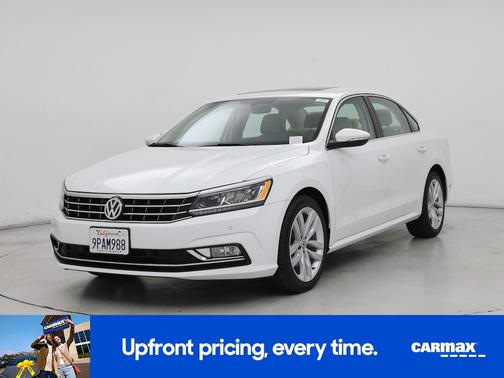 White 2018 Volkswagen Passat SE w/Tech