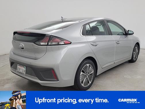 Silver 2022 Hyundai IONIQ Plug-In Hybrid SEL