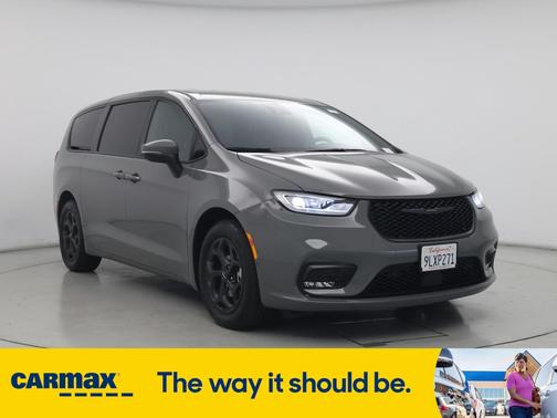 2023 Chrysler Pacifica Hybrid Touring L