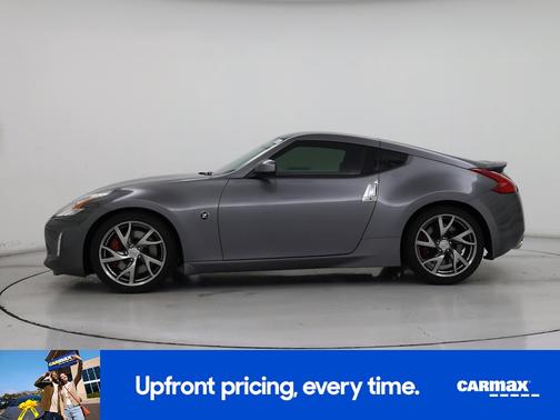 Gray 2015 Nissan 370Z Sport