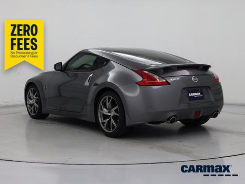 Gray 2015 Nissan 370Z Sport