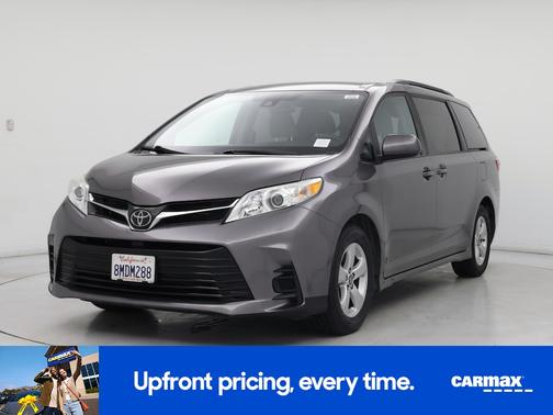 2019 Toyota Sienna LE