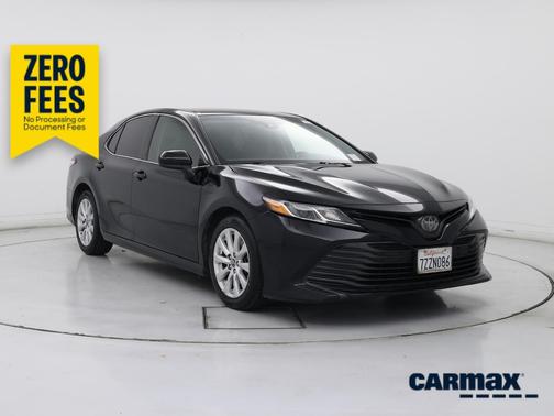 Black 2018 Toyota Camry LE