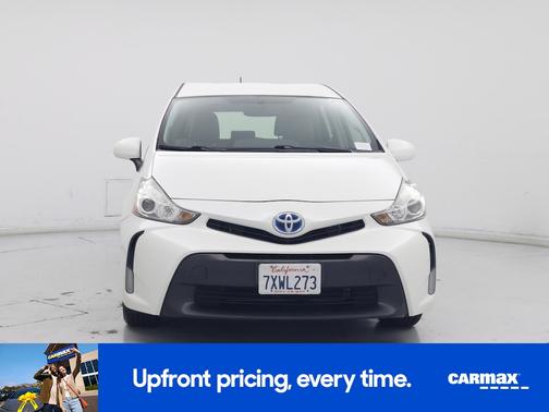 2017 Toyota Prius v Four