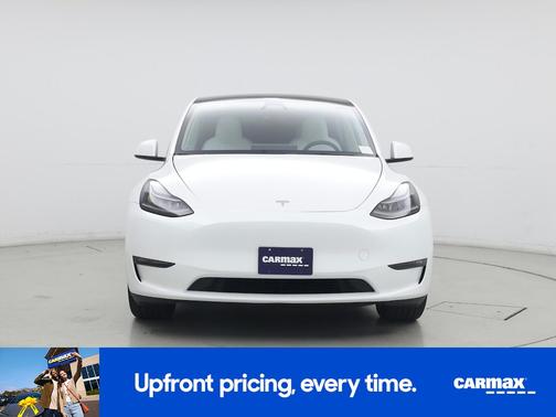 White 2025 Tesla Model Y Long Range