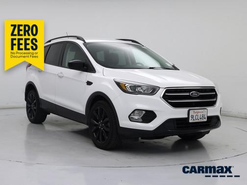White 2019 Ford Escape SE
