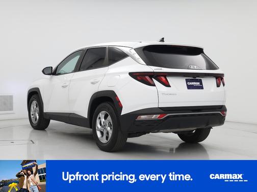 White 2024 Hyundai TUCSON SE