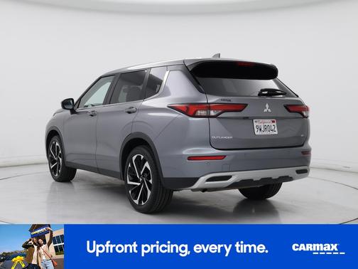 Gray 2024 Mitsubishi Outlander SE