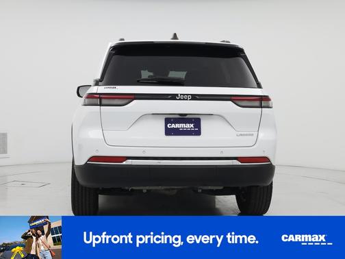 White 2023 Jeep Grand Cherokee Laredo