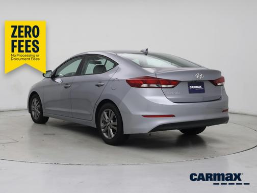 Gray 2017 Hyundai ELANTRA SE