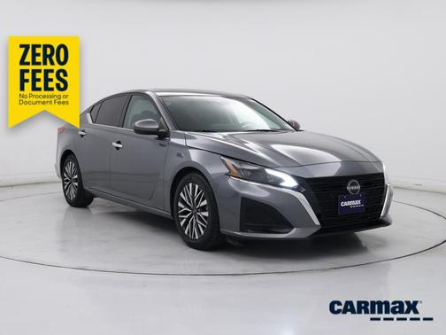 Gray 2023 Nissan Altima SV