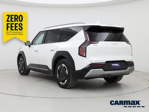 White 2024 Kia EV9 Land