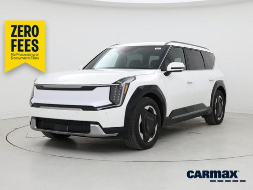 White 2024 Kia EV9 Land