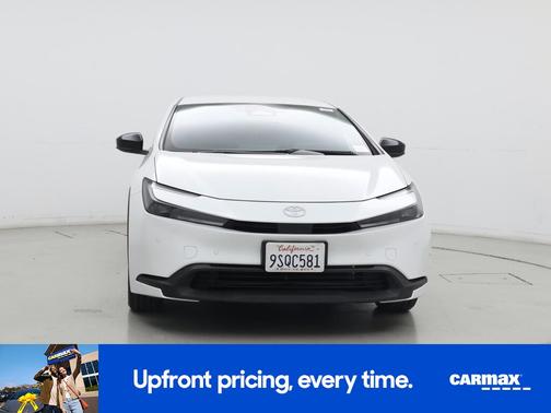 2025 Toyota Prius LE