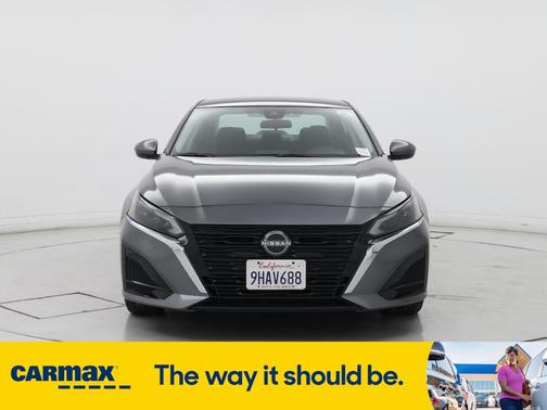 2023 Nissan Altima SV