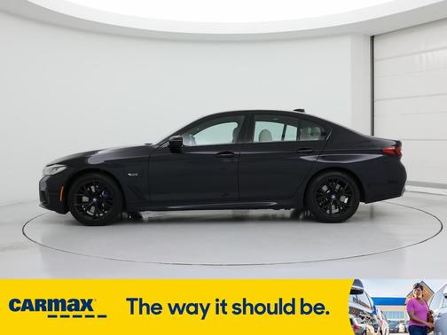 2022 BMW 530e e xDrive
