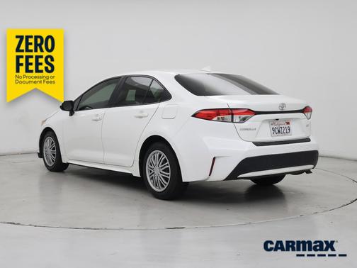 White 2020 Toyota Corolla LE