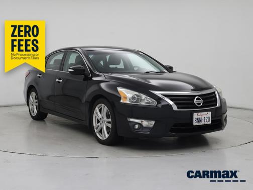 Black 2015 Nissan Altima SL