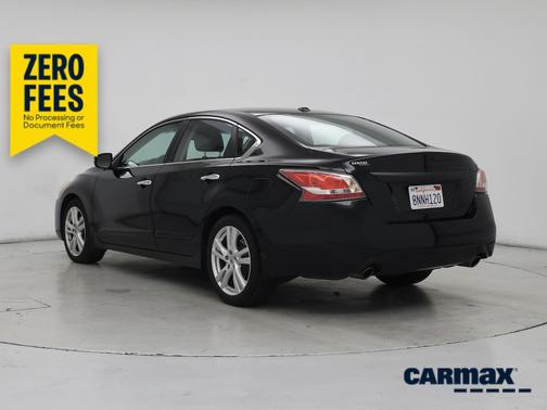 Black 2015 Nissan Altima SL