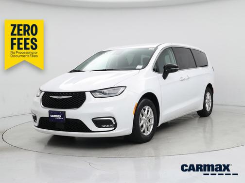 White 2024 Chrysler Pacifica Touring L