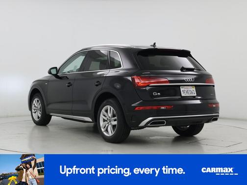 Black 2023 Audi Q5 Premium