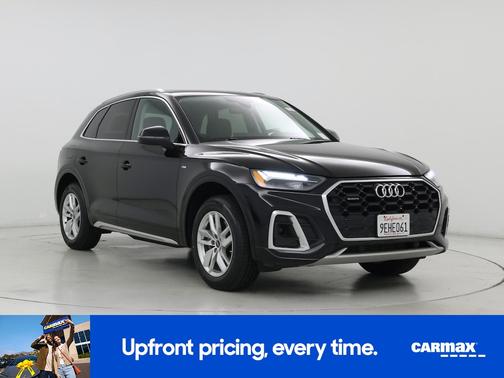 Black 2023 Audi Q5 Premium