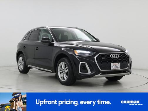 Black 2023 Audi Q5 Premium