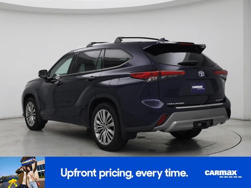 2022 Toyota Highlander Hybrid Platinum